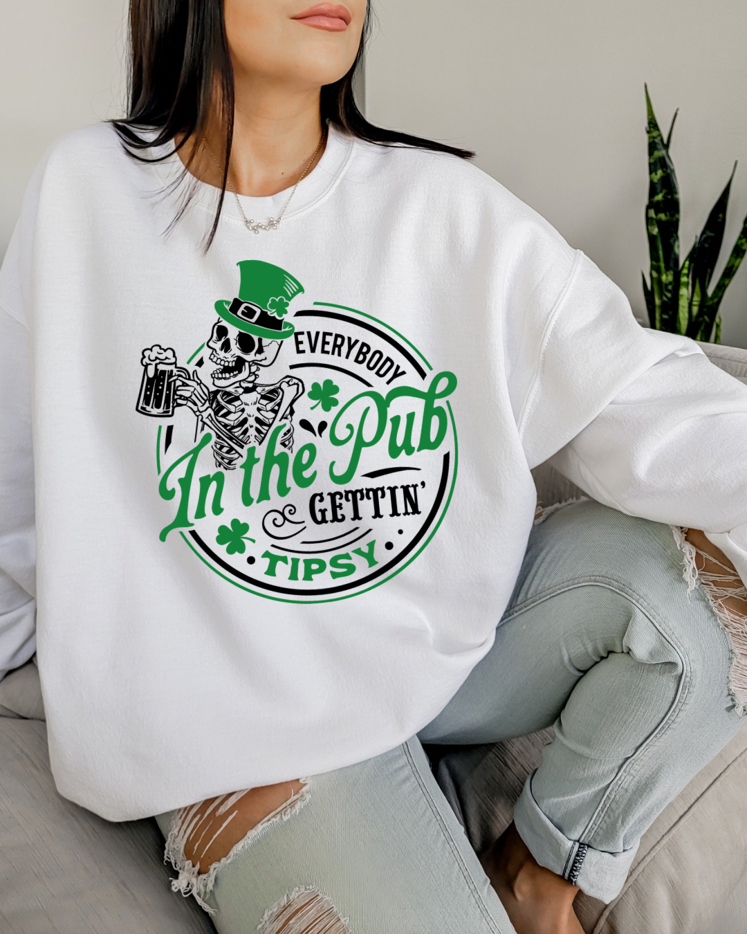 Everybody In The Pub Gettin’ Tipsy Crewneck Sweatshirt