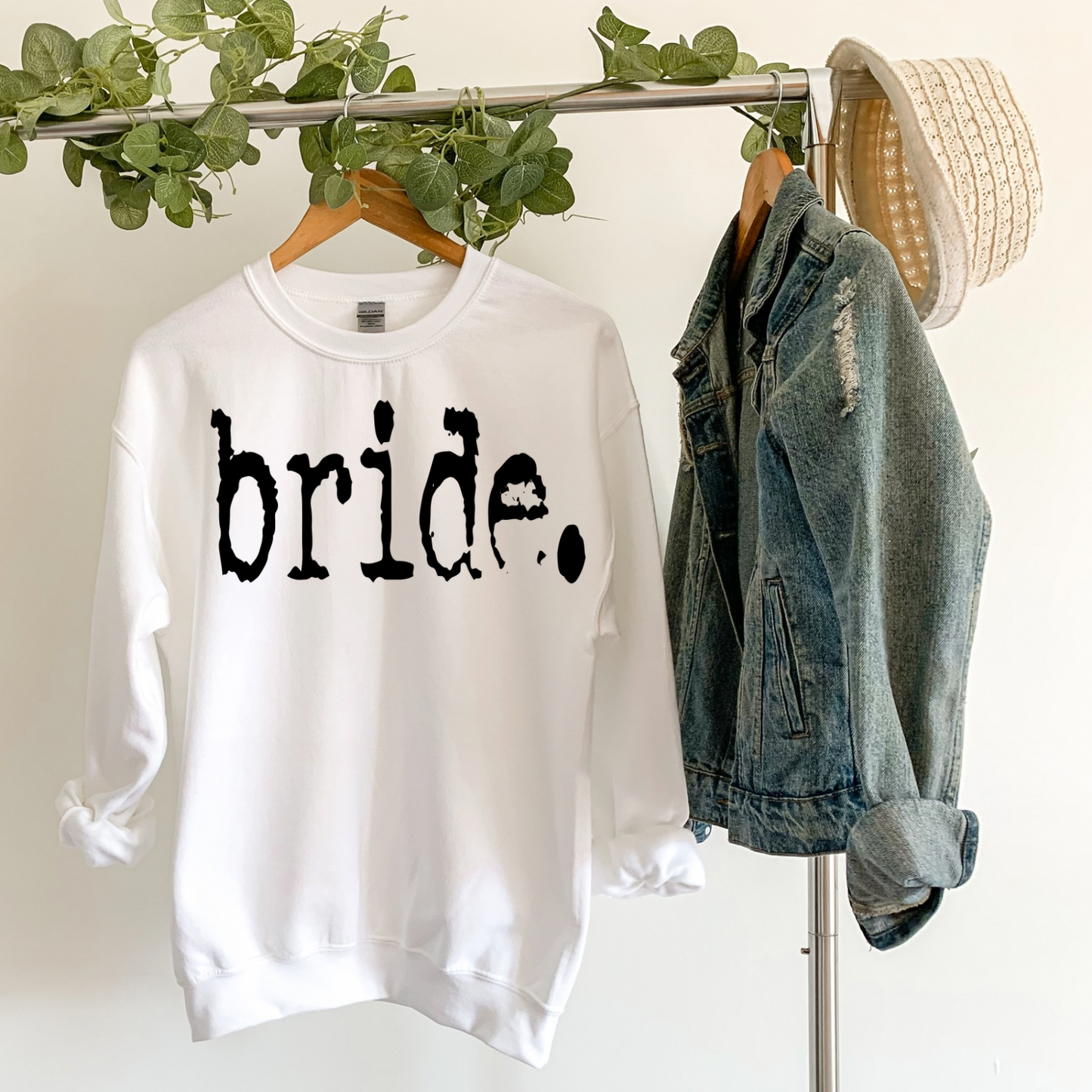 Bride Graphic Women’s Crewneck Sweatshirt