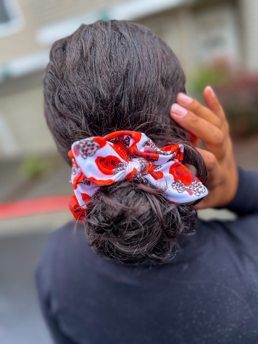 BOO-JEE Bow Scrunchie