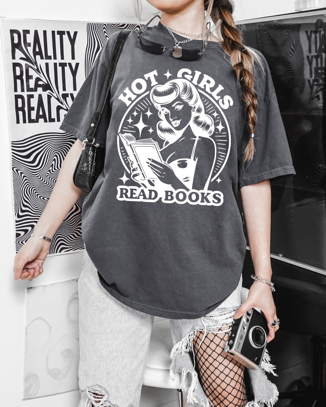 Hot Girls Read Books Women’s Tee-Shirt