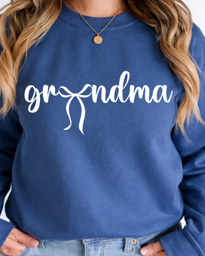 Gr🎀ndma Women’s Crewneck Sweatshirt