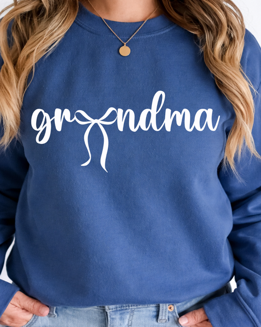 Gr🎀ndma Women’s Crewneck Sweatshirt