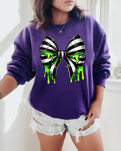 Beetle Bow Women’s Crewneck