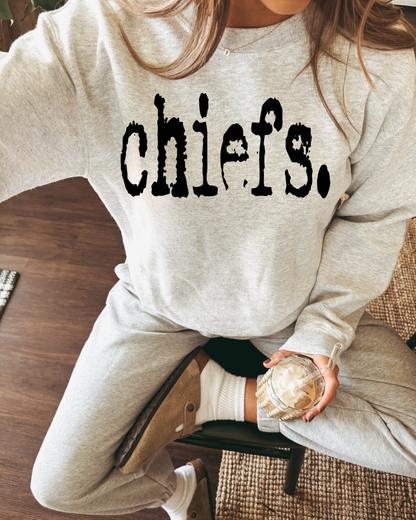 Chiefs Graphic Women’s Crewneck Sweatshirt