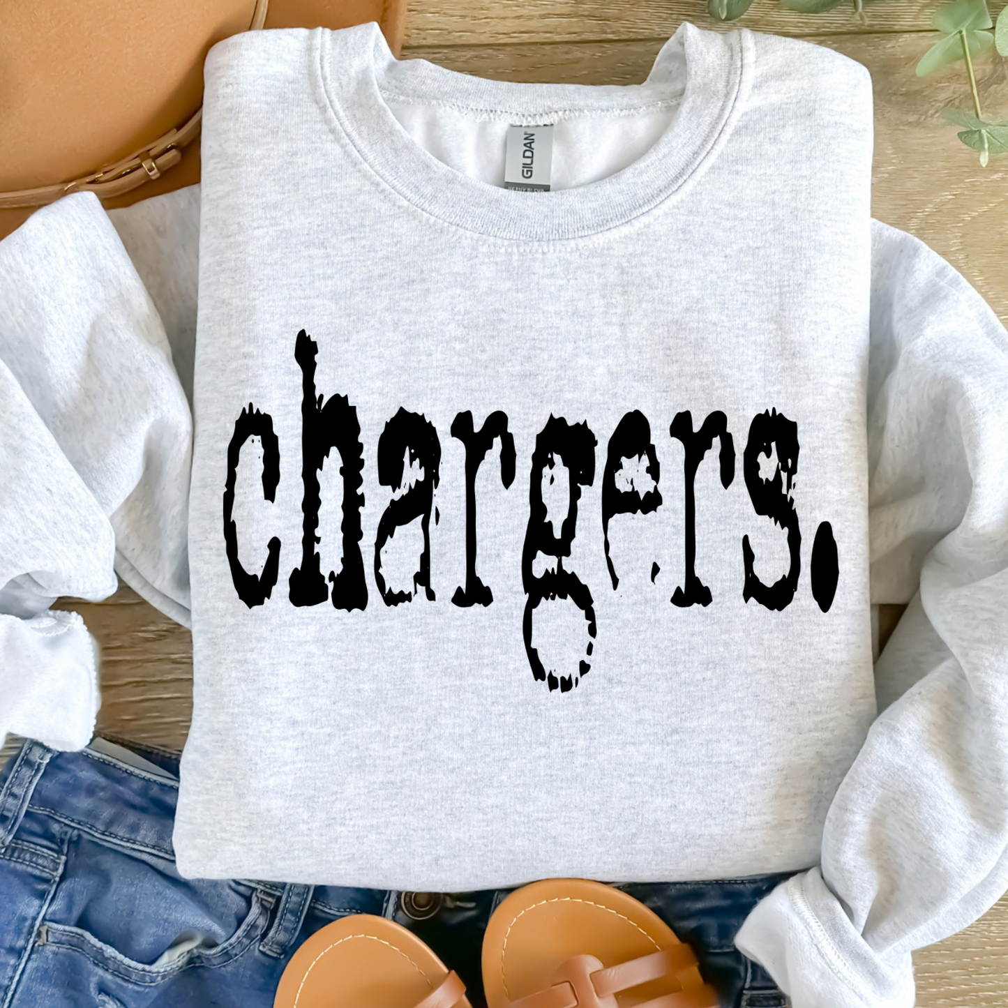 Chargers Graphic Women’s Crewneck Sweatshirt